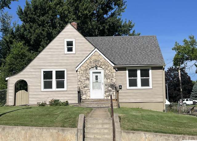 Property at 3816 N 60th St, Omaha, NE 68104, 3 beds, 1 bath