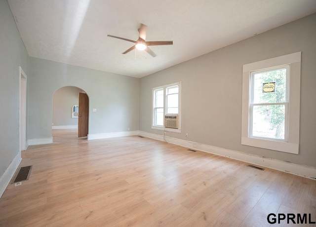 Property at 616 N 4th St, Beatrice, NE 68310, 4 beds, 2 baths