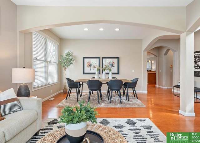 Property at 18892 Mason Plz, Omaha, NE 68022, 4 beds, 3 baths