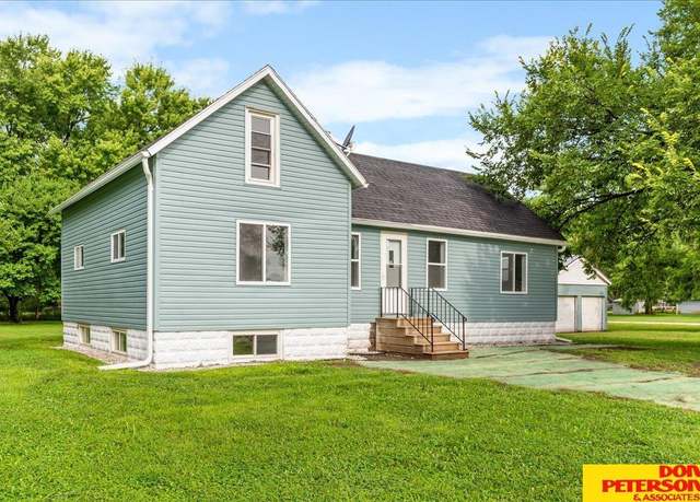 Property at 820 Cottonwood St, North Bend, NE 68649, 3 beds, 2 baths