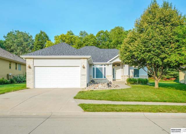 Property at 1701 S 189th Ct, Omaha, NE 68130, 3 beds, 3 baths