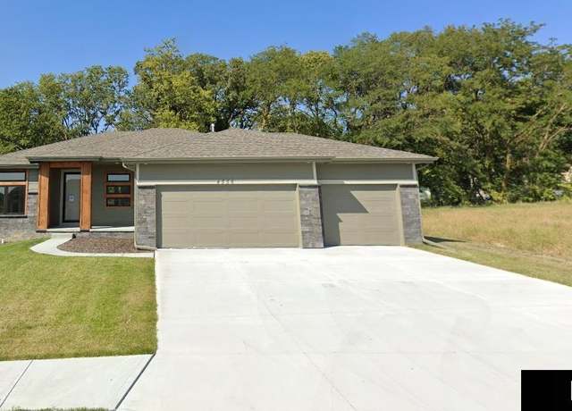 Property at 4556 Barksdale Dr, Bellevue, NE 68133, 3 beds, 2 baths