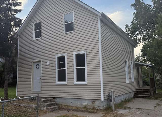 Property at 4020 Browne St, Omaha, NE 68111, 3 beds, 1 bath
