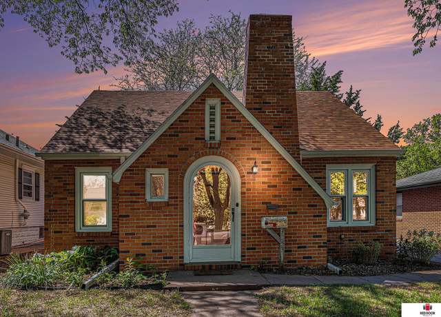 Property at 3253 D St, Lincoln, NE 68510, 2 beds, 1 bath