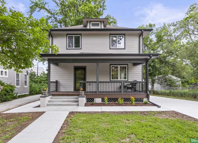 Property at 1315 N 38th St, Omaha, NE 68131, 5 beds, 2.5 baths
