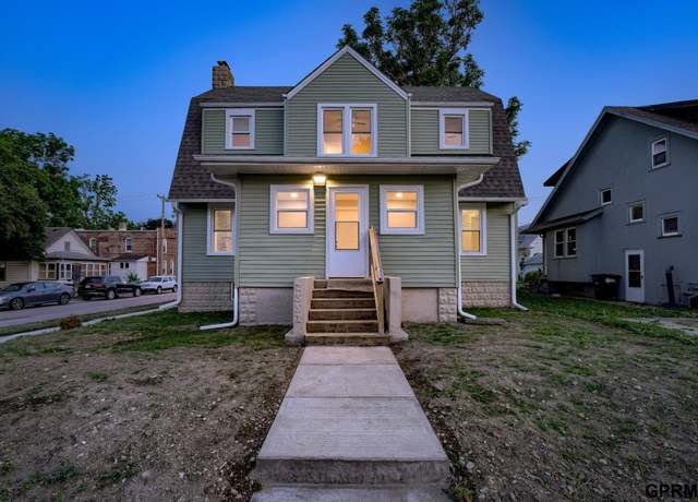 Property at 2551 Meredith Ave, Omaha, NE 68111, 4 beds, 3.5 baths