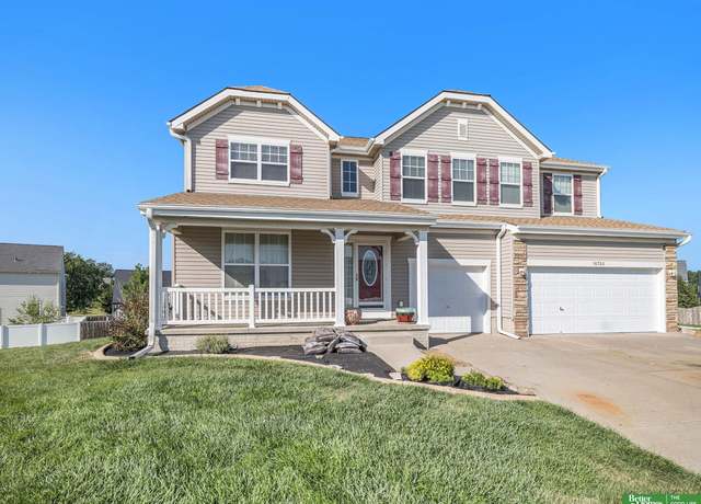 Property at 15752 Howell Cir, Bennington, NE 68007, 4 beds, 2.5 baths