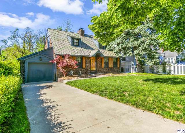Property at 4511 Shirley St, Omaha, NE 68106, 3 beds, 2.5 baths