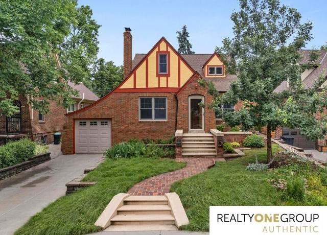 Property at 6024 Poppleton Ave, Omaha, NE 68106, 4 beds, 2 baths