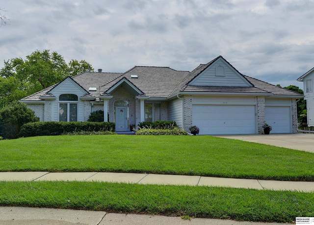 Property at 3315 N 131st Cir, Omaha, NE 68134, 3 beds, 3.5 baths