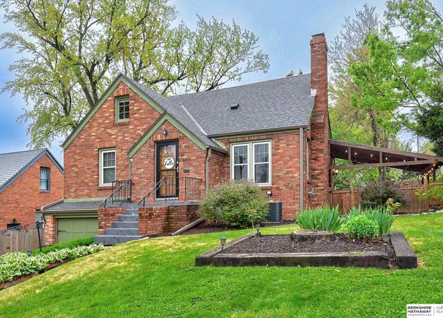 Property at 4855 Blondo St, Omaha, NE 68104, 3 beds, 2 baths