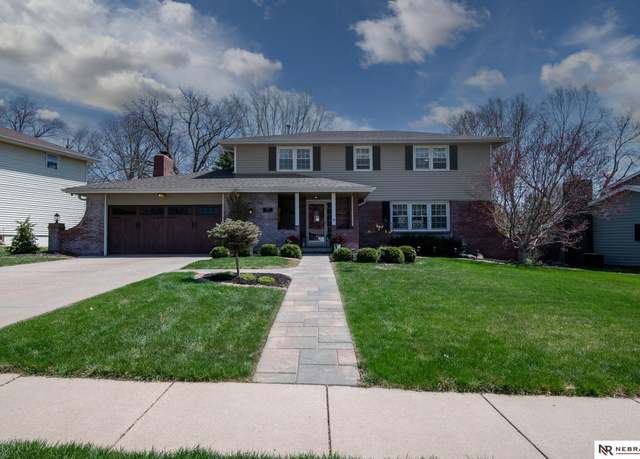 Property at 2305 S 147th St, Omaha, NE 68144, 4 beds, 3 baths