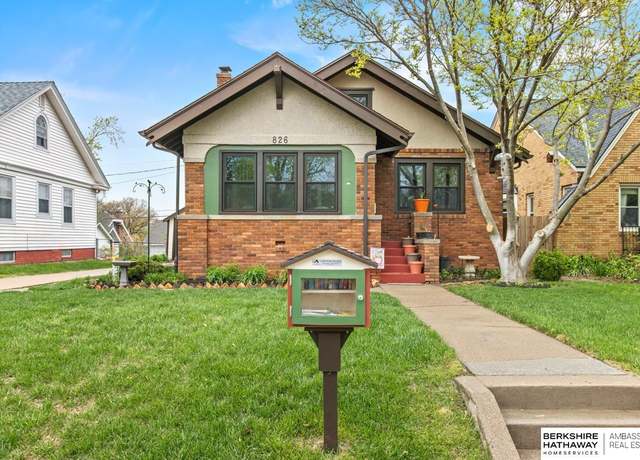 Property at 826 S 59th St, Omaha, NE 68106, 4 beds, 2 baths
