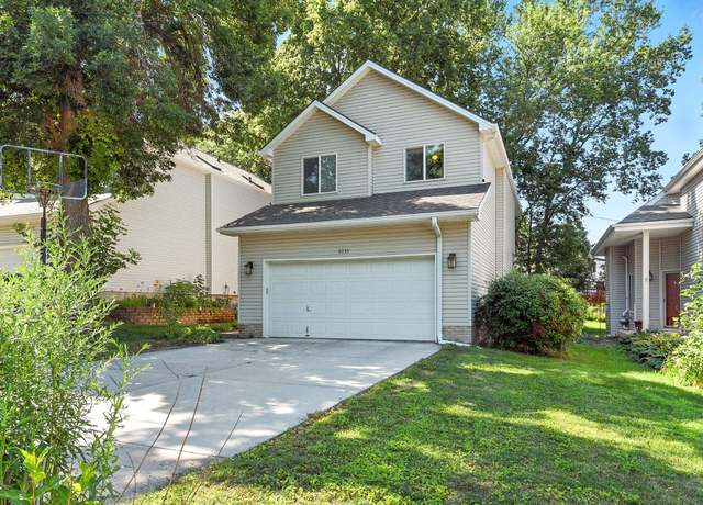 Property at 6033 Charles St, Omaha, NE 68132, 3 beds, 2.5 baths