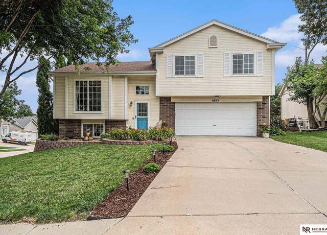 Property at 4687 N 149th St, Omaha, NE 68118, 3 beds, 2 baths