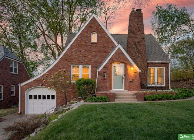 Property at 1515 N 51 St, Omaha, NE 68104, 3 beds, 2 baths