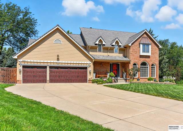 Property at 3430 S 161st Cir, Omaha, NE 68130, 4 beds, 4.5 baths