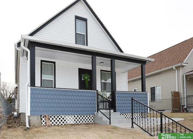 Property at 5325 S 33 Ave, Omaha, NE 68107, 4 beds, 2 baths