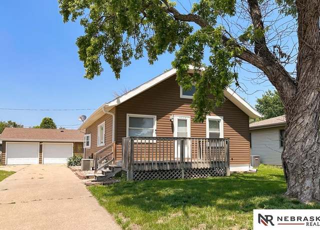 Property at 3024 Avenue L, Council Bluffs, IA 51501, 3 beds, 1 bath
