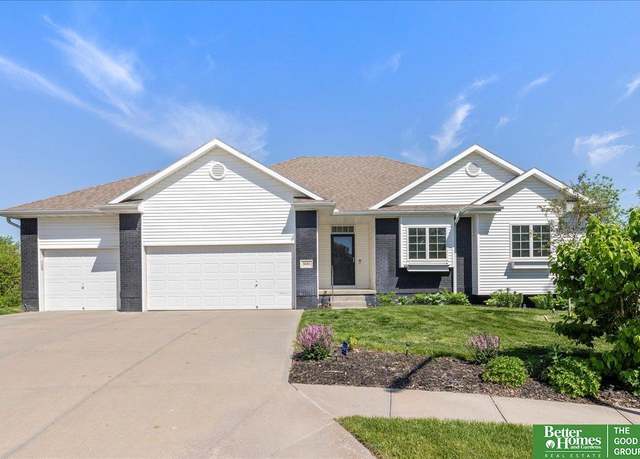Property at 9494 S 175th Cir, Omaha, NE 68136, 4 beds, 4 baths