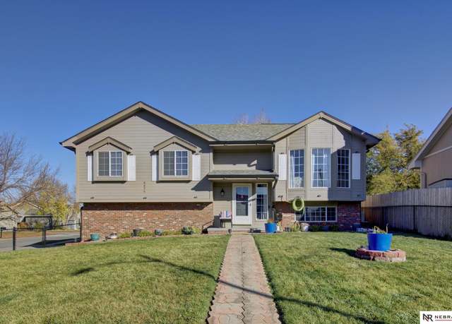 Property at 8426 Girard St, Omaha, NE 68122, 3 beds, 2 baths