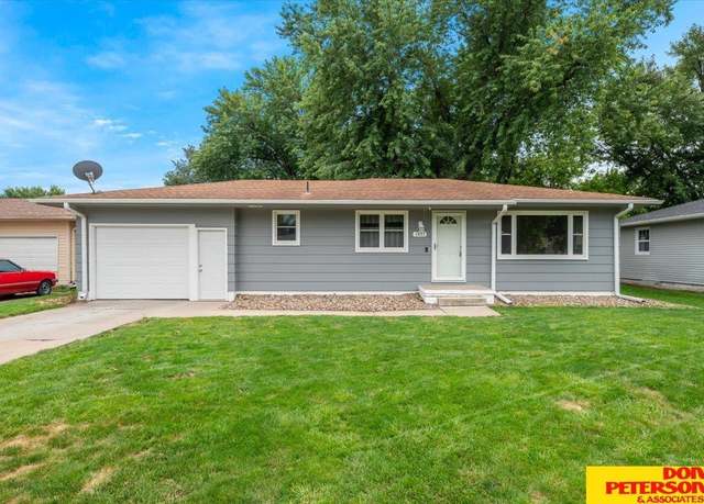 Property at 1411 Iowa St, Fremont, NE 68025, 3 beds, 1 bath
