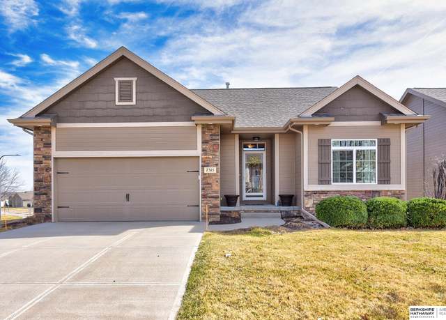 Property at 7315 S 174th St, Omaha, NE 68136, 3 beds, 3 baths