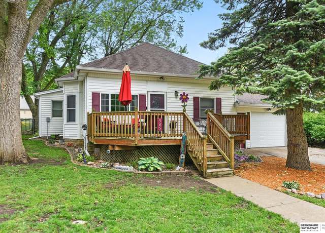 Property at 545 N 6th St, Arlington, NE 68002, 3 beds, 2 baths