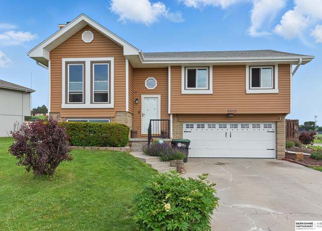 Property at 8517 Vernon Ave, Omaha, NE 68134, 3 beds, 2 baths
