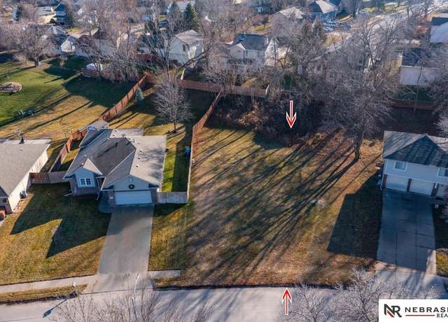 Property at 2711 Lynnwood Dr, Bellevue, NE 68123