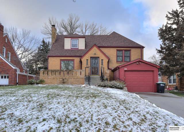 Property at 2026 N 53rd St, Omaha, NE 68104, 3 beds, 1.5 baths