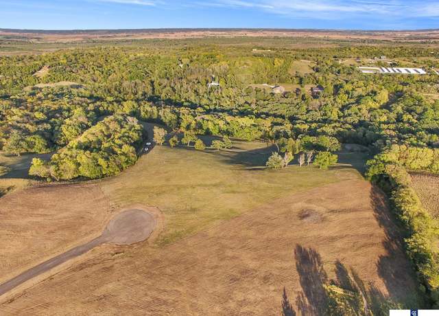 Property at 18003 Club View Dr, Plattsmouth, NE 68048