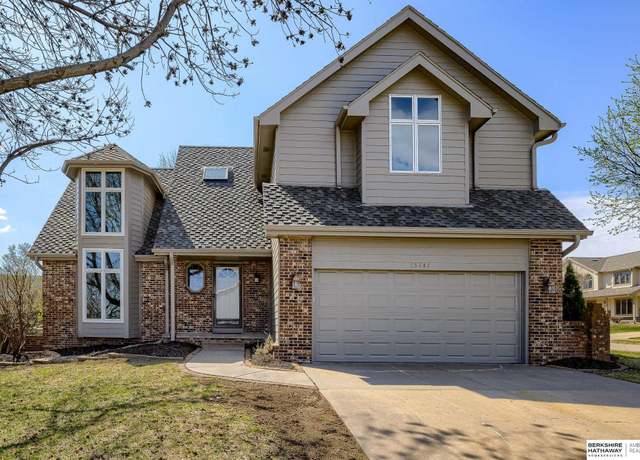 Property at 15747 Charles St, Omaha, NE 68118, 4 beds, 2.5 baths