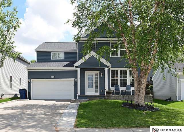 Property at 7941 N 152nd St, Bennington, NE 68007, 6 beds, 3.5 baths