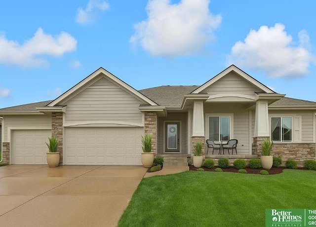 Property at 6011 S 193rd St, Omaha, NE 68135, 4 beds, 3 baths