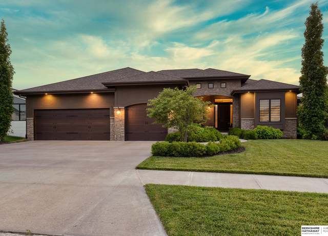 Property at 3934 S 208th St, Omaha, NE 68022, 4 beds, 3 baths