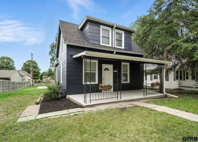 Property at 5334 Bancroft Ave, Lincoln, NE 68506, 3 beds, 2 baths