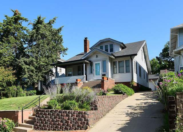 Property at 5022 Izard St, Omaha, NE 68132, 4 beds, 2 baths