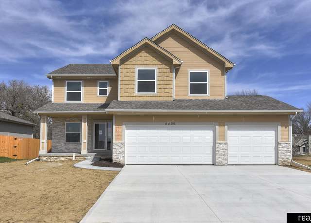 Property at 4406 Barksdale Dr, Bellevue, NE 68123, 4 beds, 2.5 baths