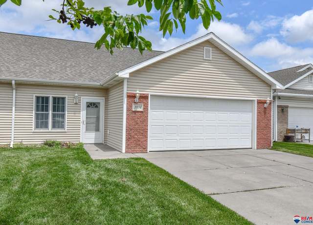 Property at 3934 Ballard Ct, Lincoln, NE 68504, 3 beds, 2 baths