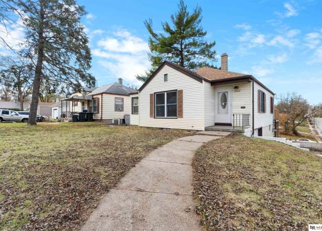 Property at 6348 N 34th St, Omaha, NE 68111, 4 beds, 2 baths