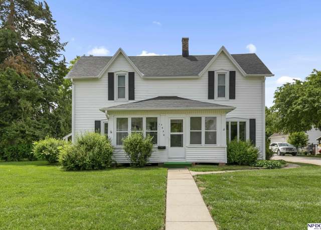 Property at 1373 South St, Blair, NE 68008, 4 beds, 2.5 baths