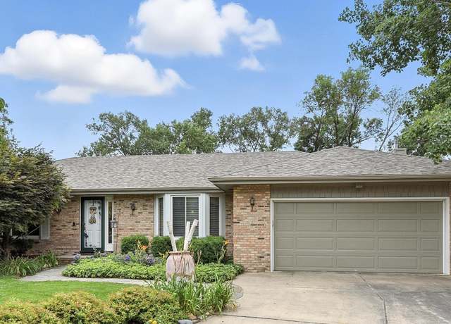 Property at 6623 S 92nd Cir, Omaha, NE 68127, 3 beds, 3 baths