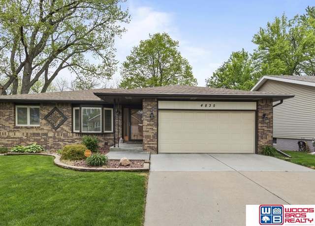 Property at 4835 Bunker Hill Rd, Lincoln, NE 68521, 3 beds, 3 baths