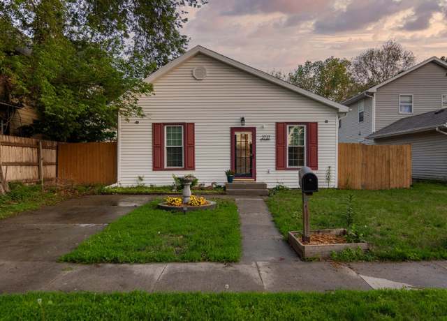 Property at 2727 Q St, Lincoln, NE 68503, 3 beds, 1 bath