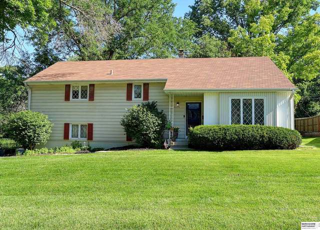 Property at 8008 Grand Ave, Omaha, NE 68134, 4 beds, 1.5 baths