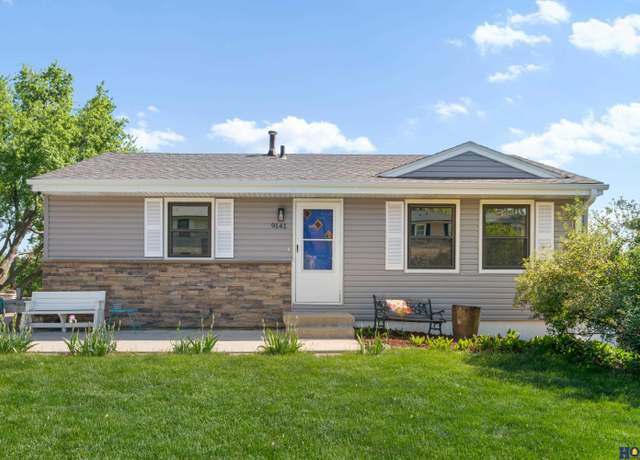 Property at 9141 Grand Ave, Omaha, NE 68134, 4 beds, 1.5 baths