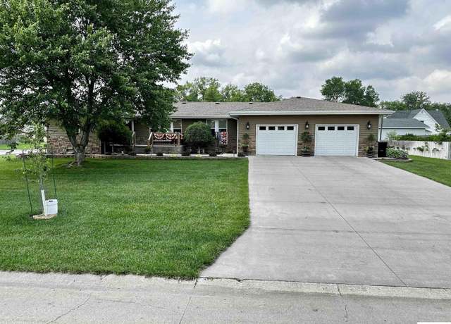 Property at 838 W Grant St, West Point, NE 68788, 3 beds, 2.5 baths