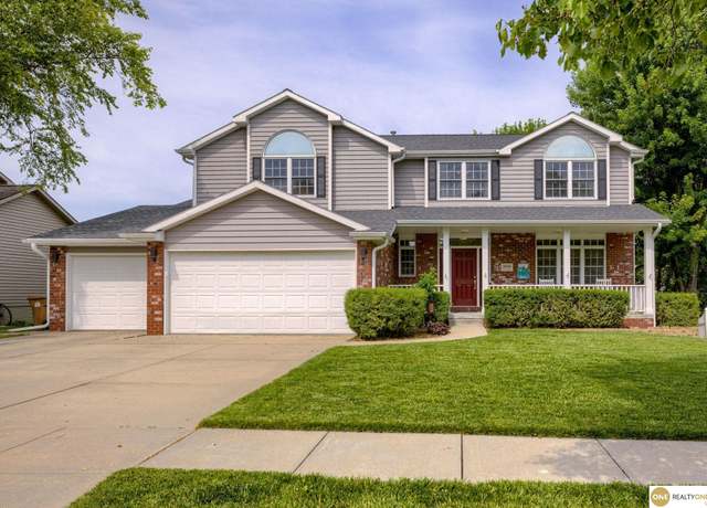 Property at 7409 Elk Creek Dr, Lincoln, NE 68516, 4 beds, 3.5 baths