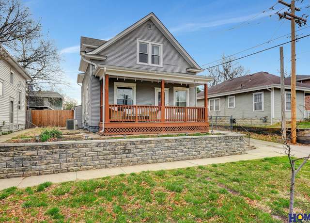 Property at 1420 S 12th St, Lincoln, NE 68502, 2 beds, 1 bath